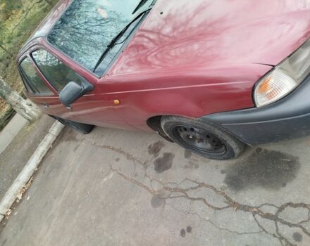 Красный Дэу Нексия, объемом двигателя 1 л и пробегом 3 тыс. км за 900 $, фото 3 на Automoto.ua