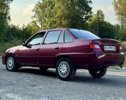 Красный Дэу Нексия, объемом двигателя 1.5 л и пробегом 280 тыс. км за 945 $, фото 2 на Automoto.ua