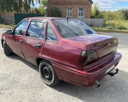 Красный Дэу Нексия, объемом двигателя 1.5 л и пробегом 200 тыс. км за 866 $, фото 6 на Automoto.ua