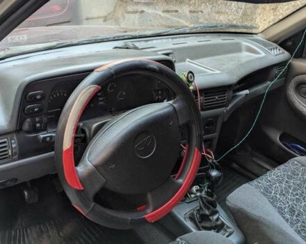 Красный Дэу Нексия, объемом двигателя 1.49 л и пробегом 2 тыс. км за 1500 $, фото 1 на Automoto.ua