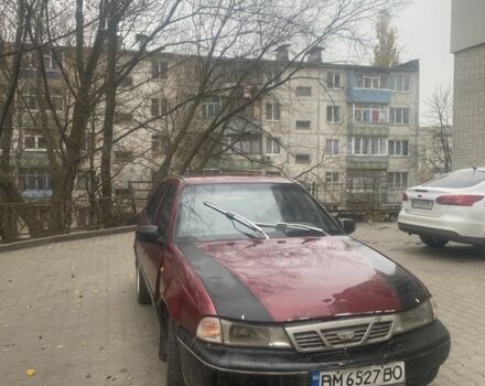 Червоний Деу Нексія, об'ємом двигуна 1.5 л та пробігом 200 тис. км за 715 $, фото 1 на Automoto.ua