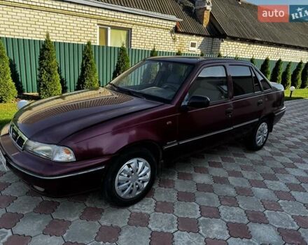 Красный Дэу Нексия, объемом двигателя 1.5 л и пробегом 170 тыс. км за 2139 $, фото 5 на Automoto.ua