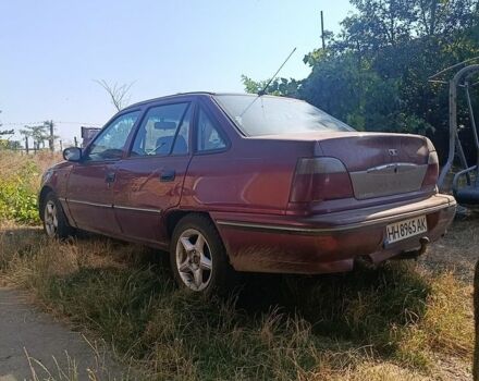 Красный Дэу Нексия, объемом двигателя 1.5 л и пробегом 356 тыс. км за 1500 $, фото 3 на Automoto.ua