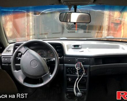 Красный Дэу Нексия, объемом двигателя 1.5 л и пробегом 245 тыс. км за 701 $, фото 1 на Automoto.ua