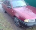 Красный Дэу Нексия, объемом двигателя 1.5 л и пробегом 180 тыс. км за 1299 $, фото 3 на Automoto.ua