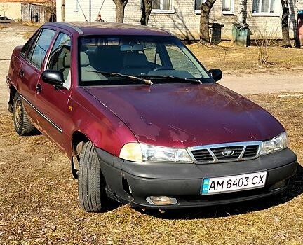 Червоний Деу Нексія, об'ємом двигуна 1.5 л та пробігом 178 тис. км за 720 $, фото 4 на Automoto.ua