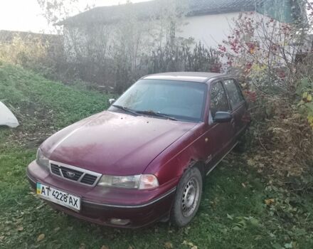 Красный Дэу Нексия, объемом двигателя 1.5 л и пробегом 200 тыс. км за 550 $, фото 1 на Automoto.ua