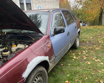 Дэу Нексия 2007 в Могилев-Подольском на Automoto.ua Красный Дэу Нексия, объемом двигателя 1.5 л и пробегом 200 тыс. км за 800 $, фото 1 на Automoto.ua