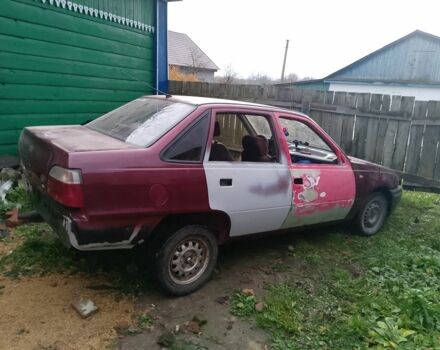 Красный Дэу Нексия, объемом двигателя 0 л и пробегом 190 тыс. км за 750 $, фото 2 на Automoto.ua