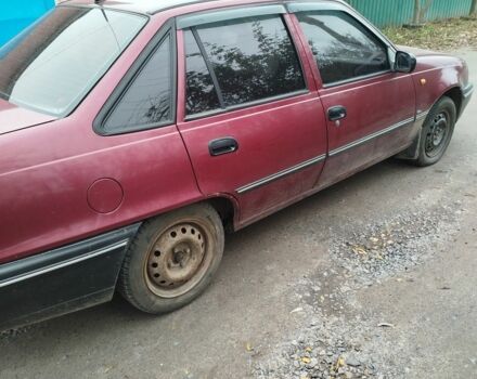 Красный Дэу Нексия, объемом двигателя 1.5 л и пробегом 181 тыс. км за 1100 $, фото 3 на Automoto.ua