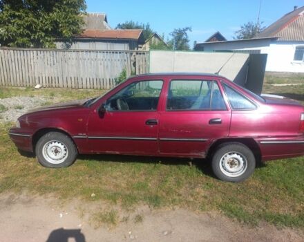 Червоний Деу Нексія, об'ємом двигуна 1.5 л та пробігом 155 тис. км за 1000 $, фото 2 на Automoto.ua