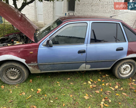 Дэу Нексия 2007 в Могилев-Подольском на Automoto.ua Красный Дэу Нексия, объемом двигателя 1.5 л и пробегом 200 тыс. км за 800 $, фото 2 на Automoto.ua