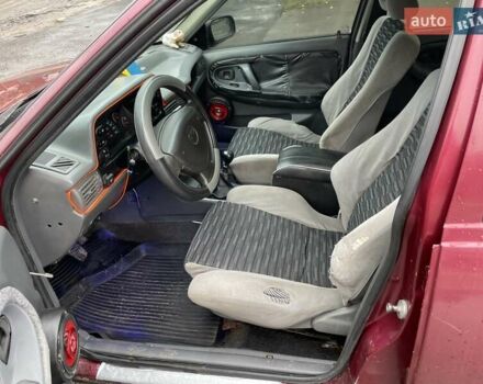 Красный Дэу Нексия, объемом двигателя 1.5 л и пробегом 270 тыс. км за 950 $, фото 11 на Automoto.ua