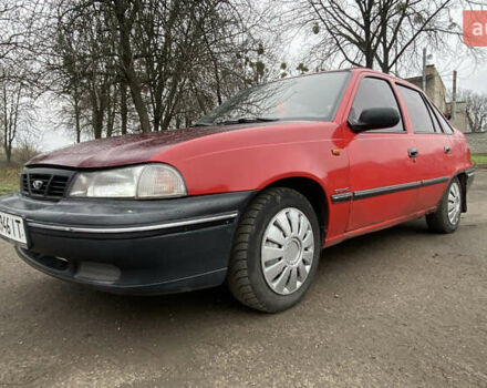 Красный Дэу Нексия, объемом двигателя 1.5 л и пробегом 375 тыс. км за 1450 $, фото 1 на Automoto.ua
