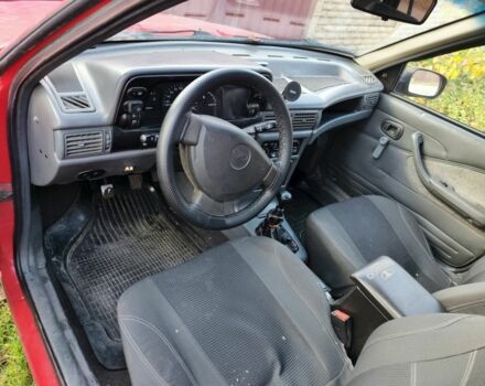 Червоний Деу Нексія, об'ємом двигуна 1.5 л та пробігом 350 тис. км за 1300 $, фото 6 на Automoto.ua