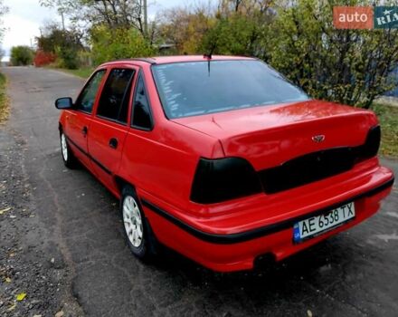 Червоний Деу Нексія, об'ємом двигуна 1.5 л та пробігом 258 тис. км за 1400 $, фото 5 на Automoto.ua