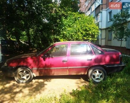 Красный Дэу Нексия, объемом двигателя 1.5 л и пробегом 100 тыс. км за 1200 $, фото 1 на Automoto.ua