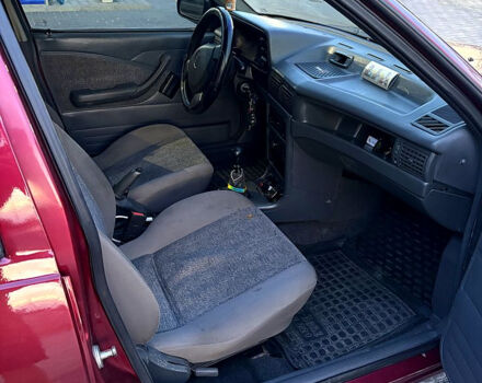 Червоний Деу Нексія, об'ємом двигуна 1.5 л та пробігом 116 тис. км за 2400 $, фото 9 на Automoto.ua