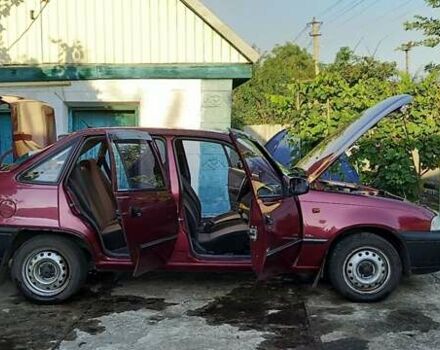 Червоний Деу Нексія, об'ємом двигуна 1.5 л та пробігом 137 тис. км за 900 $, фото 2 на Automoto.ua
