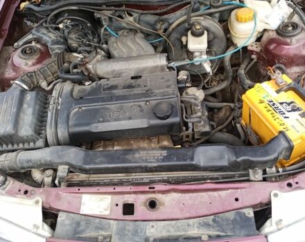 Красный Дэу Нексия, объемом двигателя 0 л и пробегом 111 тыс. км за 1150 $, фото 5 на Automoto.ua