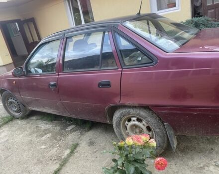 Красный Дэу Нексия, объемом двигателя 1.5 л и пробегом 276 тыс. км за 1100 $, фото 3 на Automoto.ua