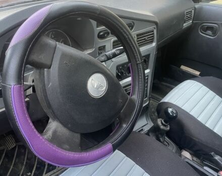 Красный Дэу Нексия, объемом двигателя 1.5 л и пробегом 276 тыс. км за 1100 $, фото 1 на Automoto.ua