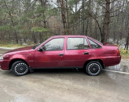 Червоний Деу Нексія, об'ємом двигуна 1.5 л та пробігом 150 тис. км за 1000 $, фото 1 на Automoto.ua