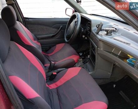 Червоний Деу Нексія, об'ємом двигуна 1.5 л та пробігом 222 тис. км за 1600 $, фото 6 на Automoto.ua