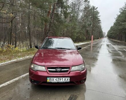 Червоний Деу Нексія, об'ємом двигуна 1.5 л та пробігом 150 тис. км за 1000 $, фото 3 на Automoto.ua