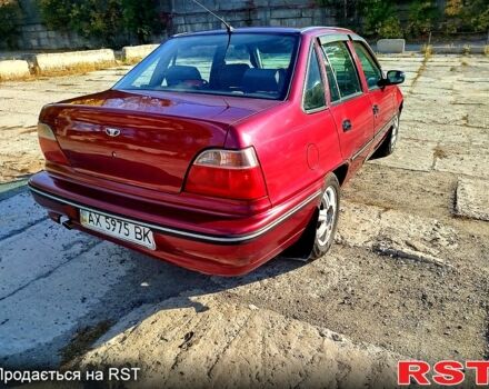 Красный Дэу Нексия, объемом двигателя 1.5 л и пробегом 320 тыс. км за 1500 $, фото 3 на Automoto.ua