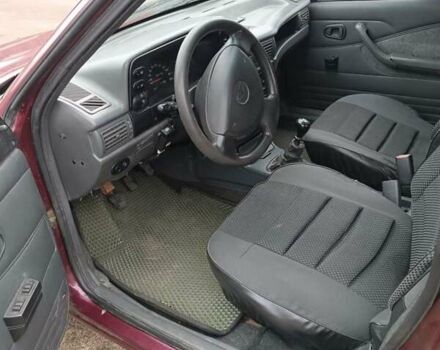 Червоний Деу Нексія, об'ємом двигуна 1.5 л та пробігом 111 тис. км за 1400 $, фото 3 на Automoto.ua