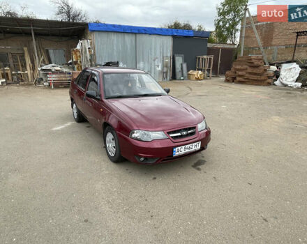 Красный Дэу Нексия, объемом двигателя 1.5 л и пробегом 211 тыс. км за 3250 $, фото 1 на Automoto.ua