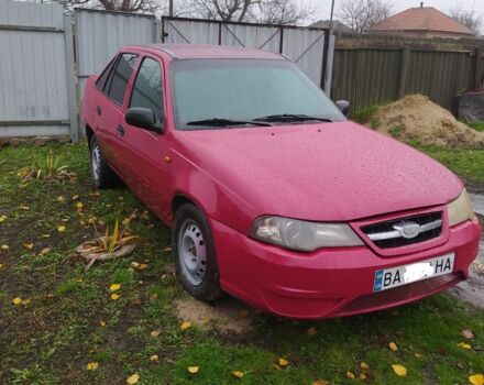 Красный Дэу Нексия, объемом двигателя 1.6 л и пробегом 200 тыс. км за 1700 $, фото 1 на Automoto.ua