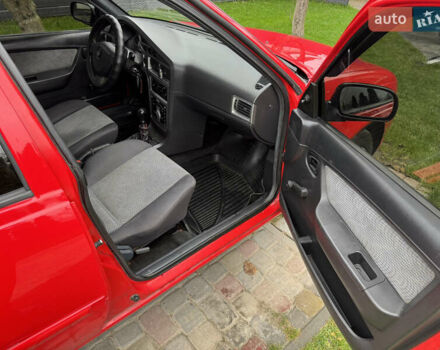 Красный Дэу Нексия, объемом двигателя 1.6 л и пробегом 136 тыс. км за 2900 $, фото 6 на Automoto.ua