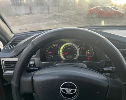 Червоний Деу Нексія, об'ємом двигуна 1.6 л та пробігом 345 тис. км за 1250 $, фото 5 на Automoto.ua