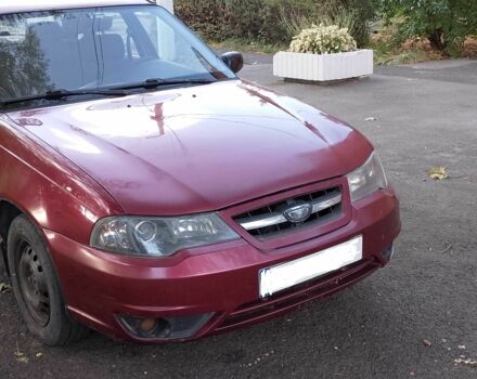 Червоний Деу Нексія, об'ємом двигуна 1.6 л та пробігом 203 тис. км за 2300 $, фото 1 на Automoto.ua