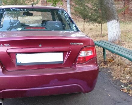 Червоний Деу Нексія, об'ємом двигуна 1.6 л та пробігом 203 тис. км за 2300 $, фото 2 на Automoto.ua