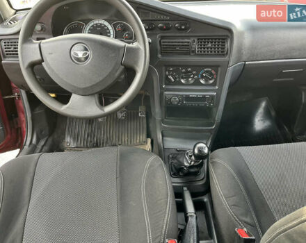Червоний Деу Нексія, об'ємом двигуна 1.5 л та пробігом 80 тис. км за 2700 $, фото 1 на Automoto.ua