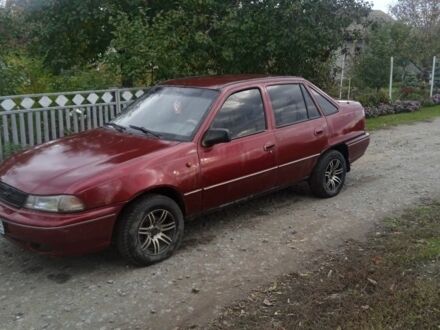 Дэу Нексия 1995 в Гайвороне на Automoto.ua Красный Дэу Нексия, объемом двигателя 1 л и пробегом 220 тыс. км за 750 $, фото 1 на Automoto.ua