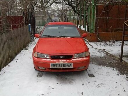 Дэу Нексия 1995 в Харькове на Automoto.ua Красный Дэу Нексия, объемом двигателя 1.59 л и пробегом 999 тыс. км за 1500 $, фото 1 на Automoto.ua