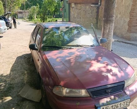 Красный Дэу Нексия, объемом двигателя 1.5 л и пробегом 180 тыс. км за 961 $, фото 1 на Automoto.ua