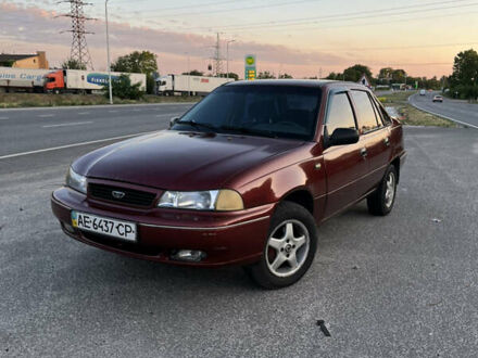 Дэу Нексия 1996 в Днепре (Днепропетровске) на Automoto.ua Красный Дэу Нексия, объемом двигателя 1.5 л и пробегом 342 тыс. км за 1700 $, фото 1 на Automoto.ua
