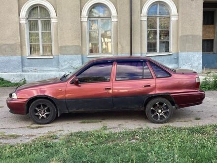 Деу Нексія 1997 у Харкові на Automoto.ua Червоний Деу Нексія, об'ємом двигуна 1.5 л та пробігом 700 тис. км за 2000 $, фото 1 на Automoto.ua