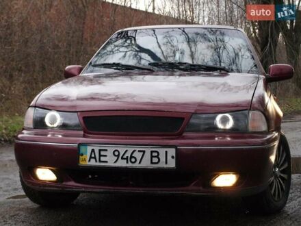 Дэу Нексия 1997 в Днепре (Днепропетровске) на Automoto.ua Красный Дэу Нексия, объемом двигателя 1.5 л и пробегом 275 тыс. км за 900 $, фото 1 на Automoto.ua