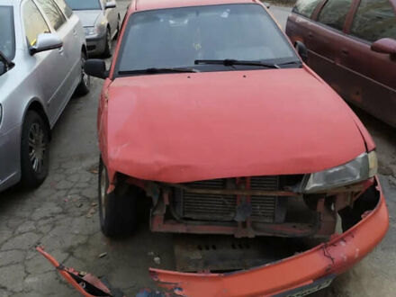 Червоний Деу Нексія, об'ємом двигуна 1.5 л та пробігом 140 тис. км за 400 $, фото 1 на Automoto.ua