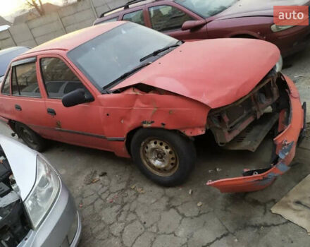Червоний Деу Нексія, об'ємом двигуна 1.5 л та пробігом 147 тис. км за 300 $, фото 1 на Automoto.ua