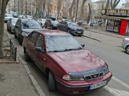 Деу Нексія 2005 у Лысянке на Automoto.ua Червоний Деу Нексія, об'ємом двигуна 1.5 л та пробігом 450 тис. км за 950 $, фото 1 на Automoto.ua