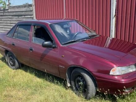 Дэу Нексия 2005 в Броварах на Automoto.ua Красный Дэу Нексия, объемом двигателя 1.5 л и пробегом 200 тыс. км за 500 $, фото 1 на Automoto.ua