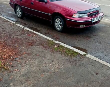 Красный Дэу Нексия, объемом двигателя 1.5 л и пробегом 300 тыс. км за 1350 $, фото 1 на Automoto.ua