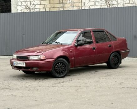 Красный Дэу Нексия, объемом двигателя 1.5 л и пробегом 99 тыс. км за 1299 $, фото 1 на Automoto.ua